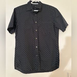 Uniqlo men’s short sleeve button up shirt, size XS
